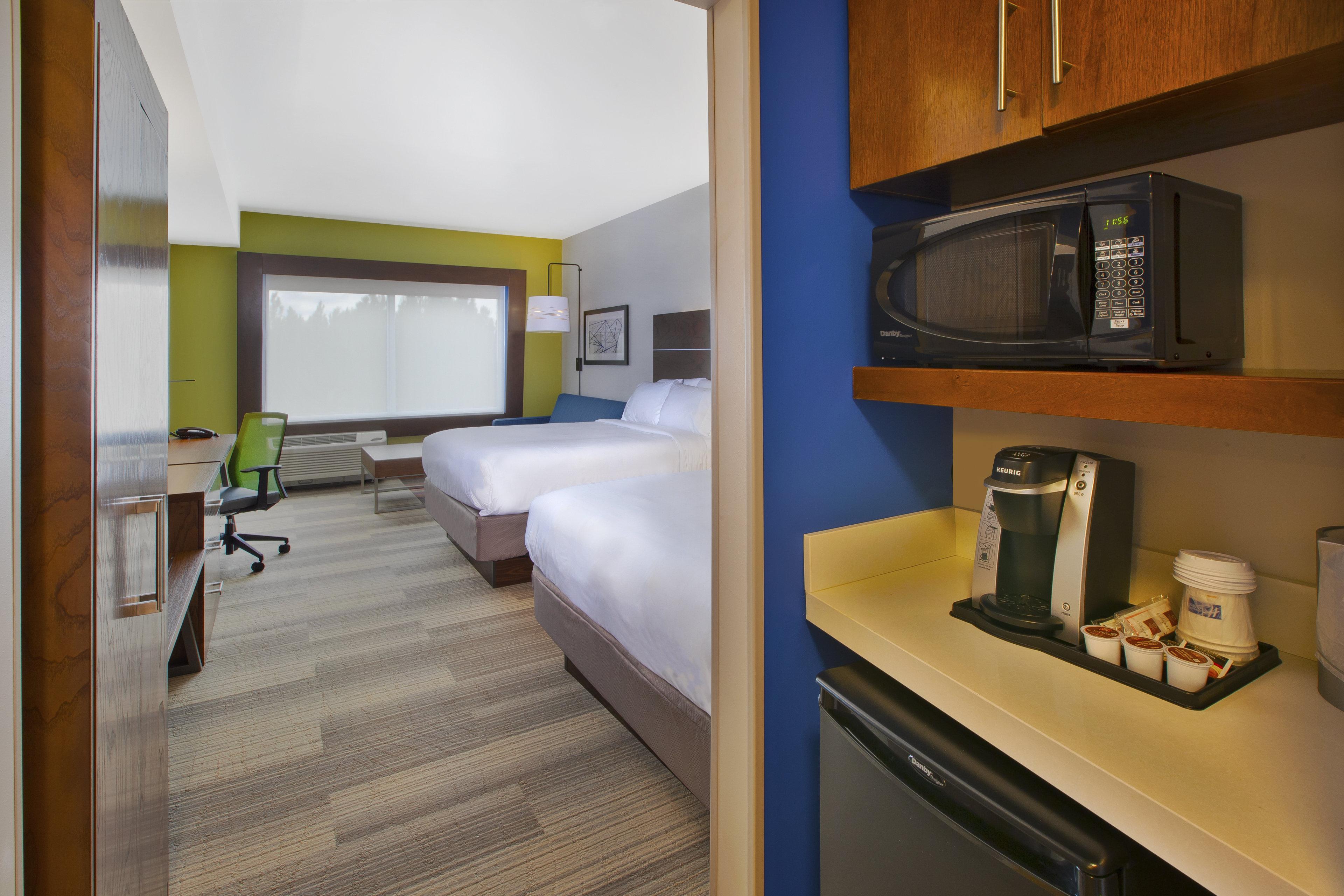 Holiday Inn Express And Suites South Hill By Ihg Exterior foto